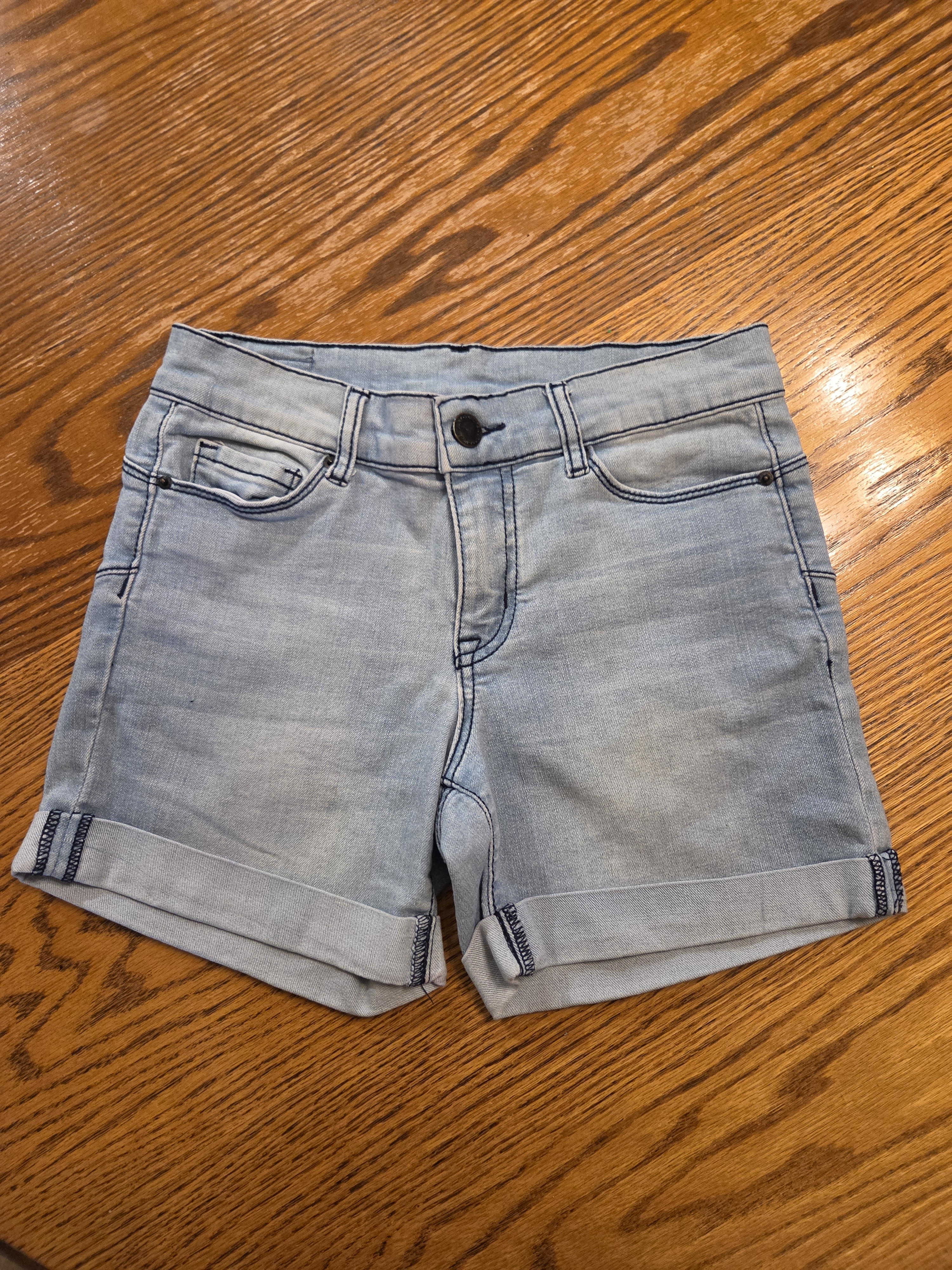 Juicy Couture Light Wash Rolled Hem Denim Shorts